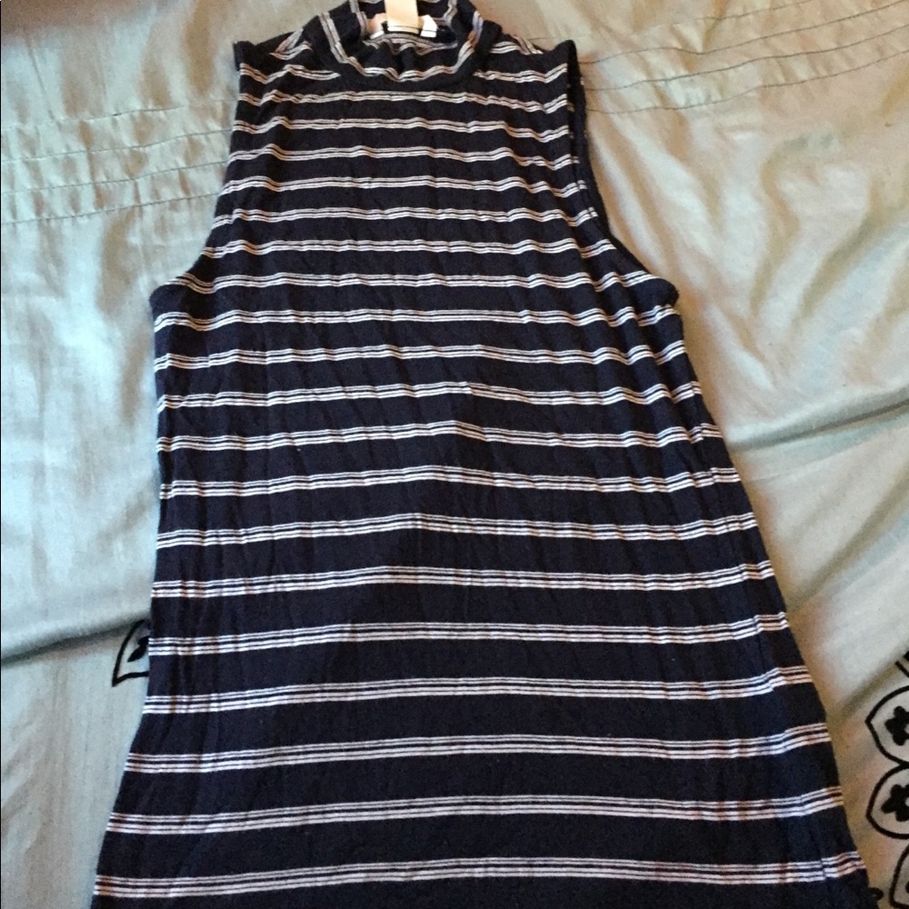 Shirt. - Picture 2 of 4